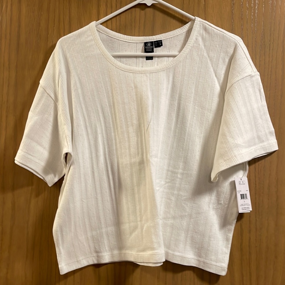 NWT Volcom cropped top